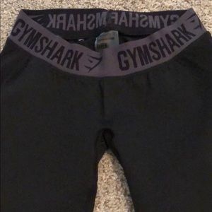 Reserved**Gymshark cropped leggings